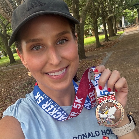 Meet your Posher, Victoria! - Picture 4 of 5